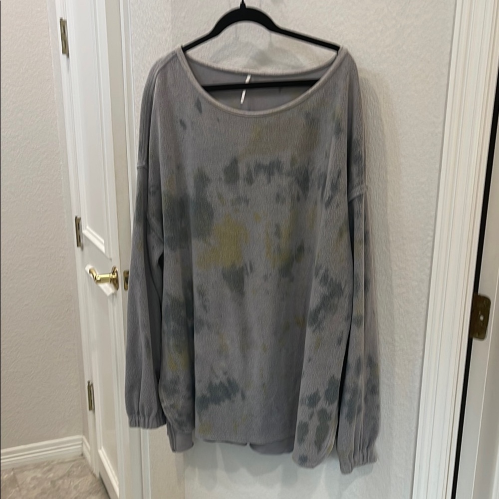Free People Gray and Yellow Oversized Long Sleeve Sweatshirt
